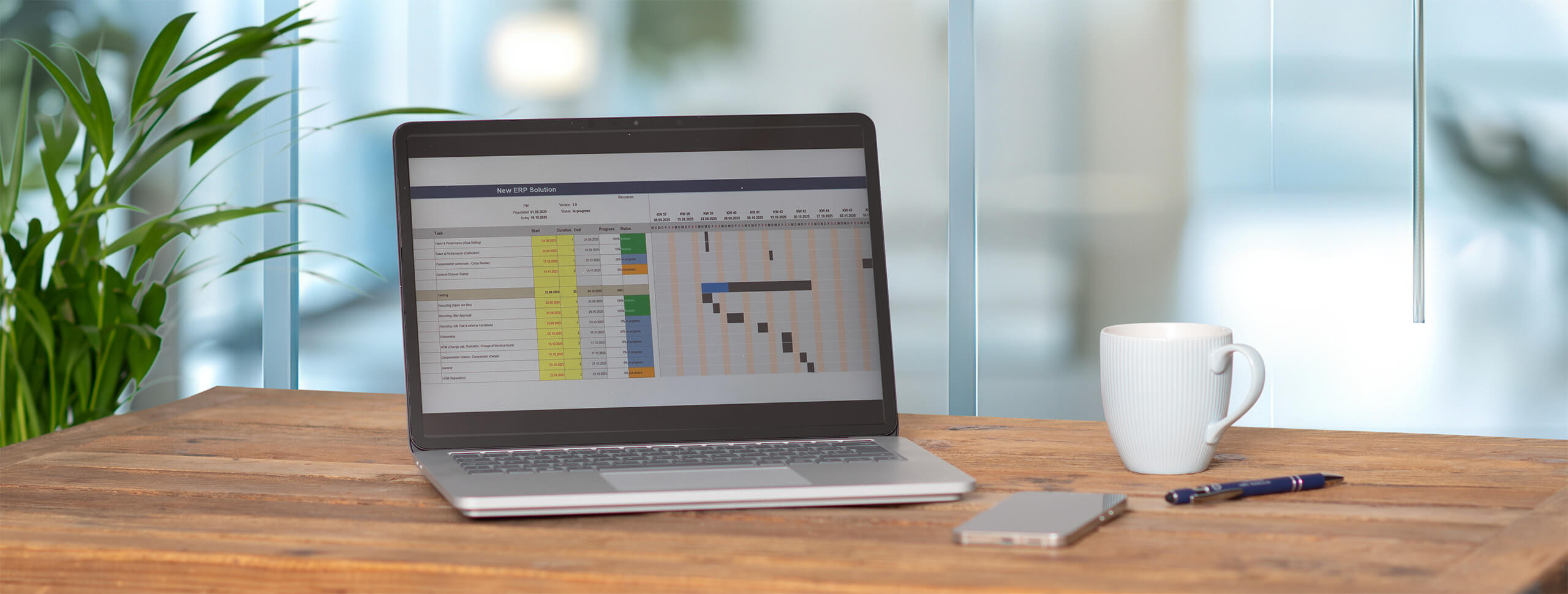 HR-Projektplan am Laptop – digitales Zeitmanagement und Ressourcenplanung im HR-Bereich